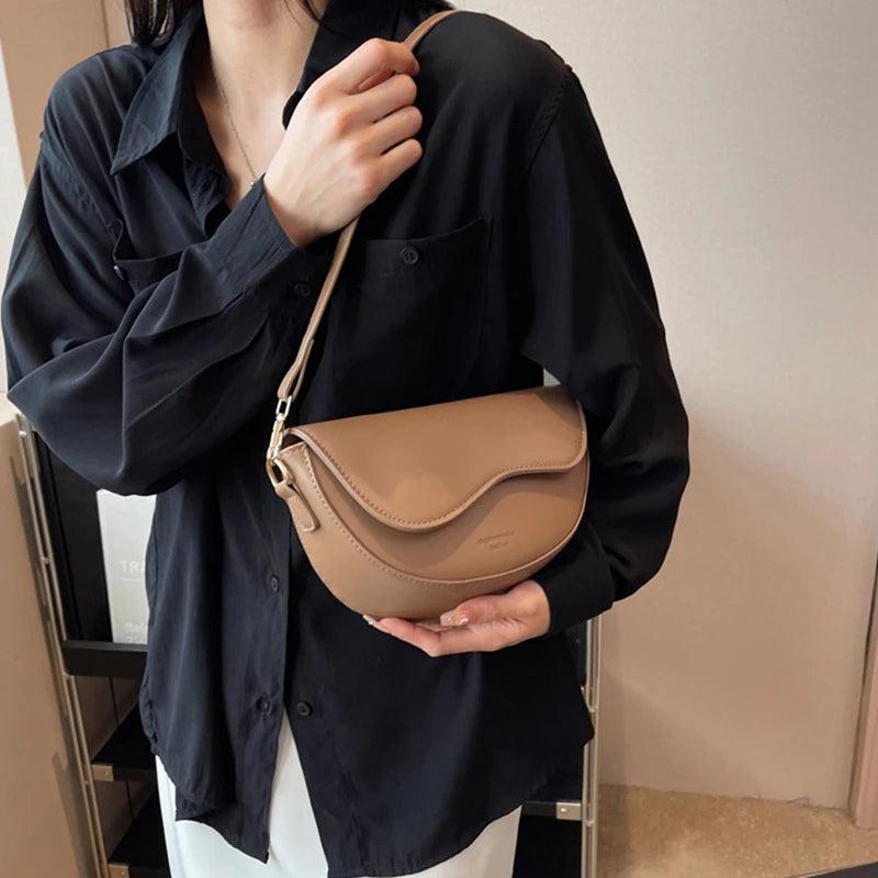 Melina- Small Saddle Underarm Bag
