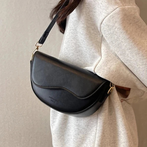 Melina- Small Saddle Underarm Bag