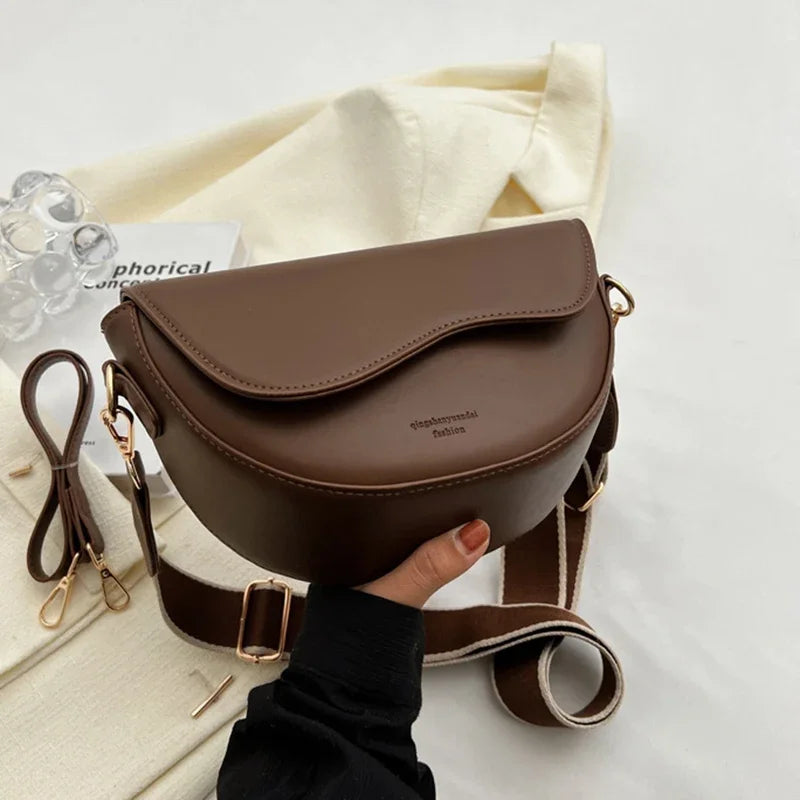 Melina- Small Saddle Underarm Bag