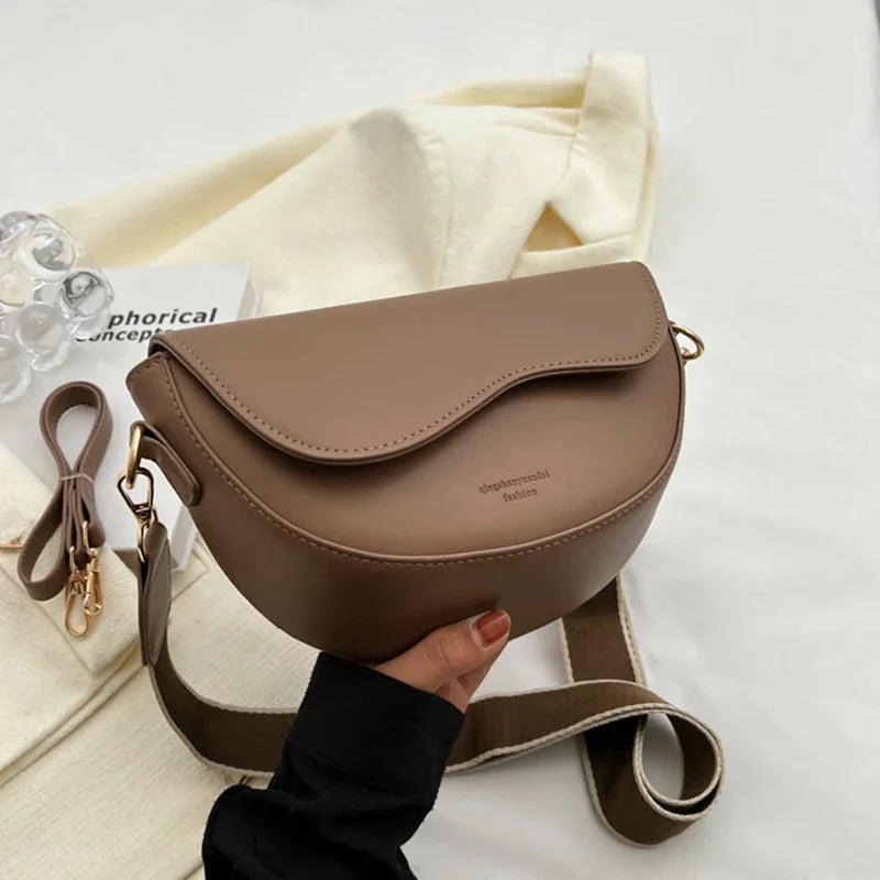 Melina- Small Saddle Underarm Bag