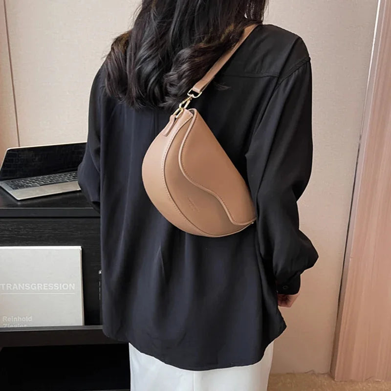 Melina- Small Saddle Underarm Bag